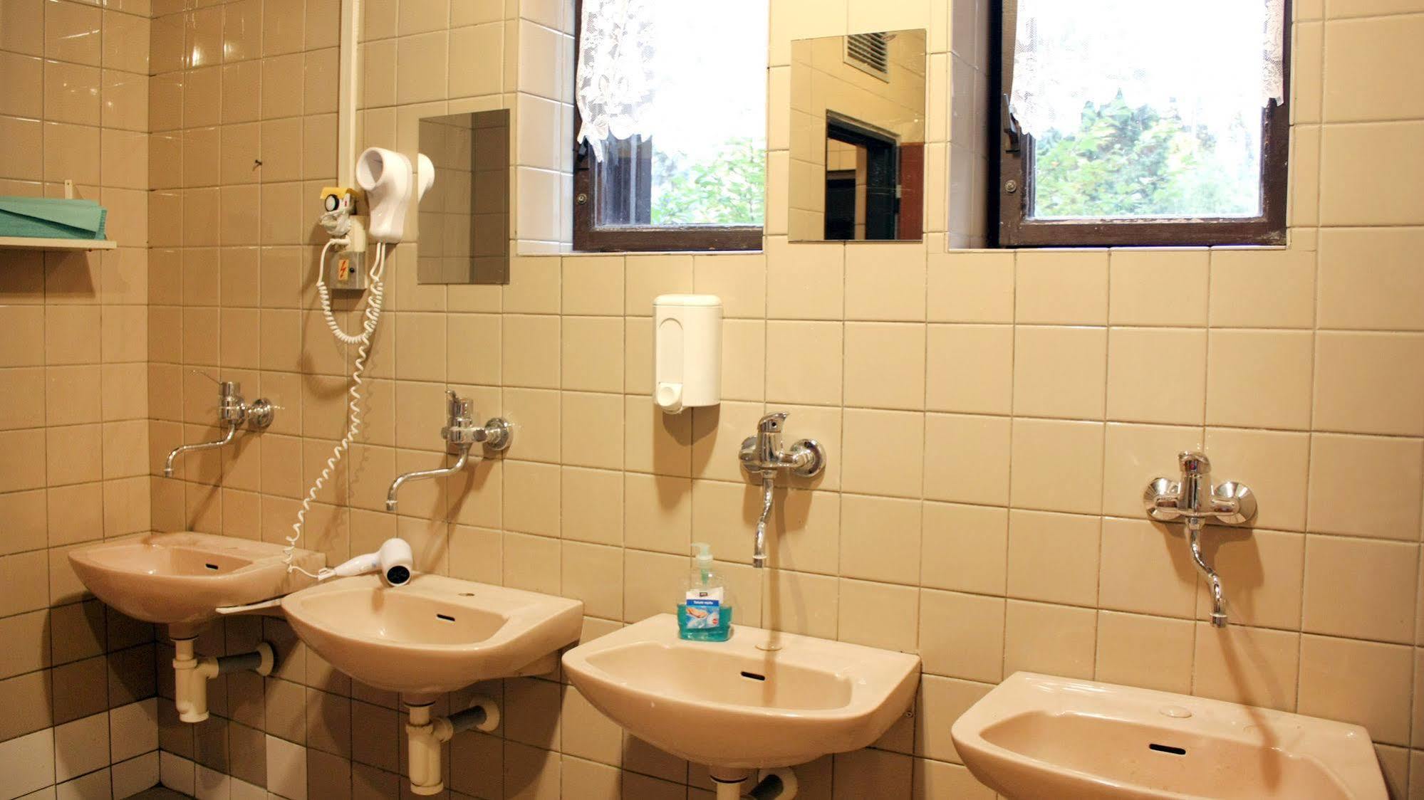 Discounts Prague Hotel Екстер'єр фото